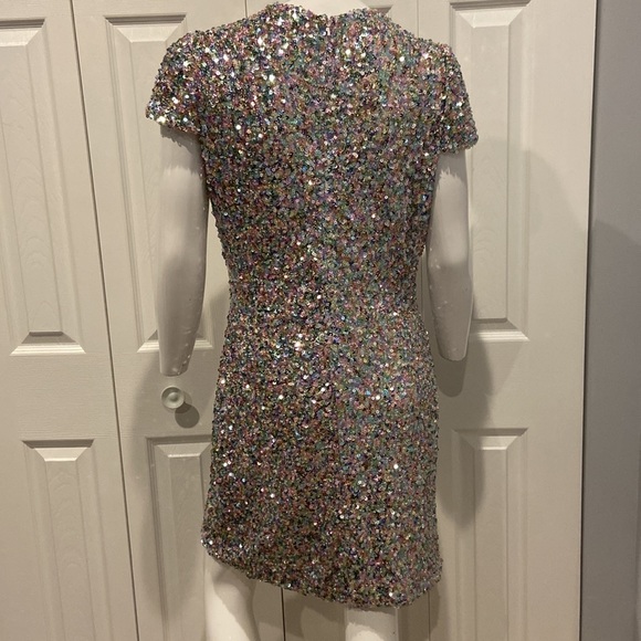 NWOT Ieena for Mac Duggal sequin shift dress - Picture 8 of 10